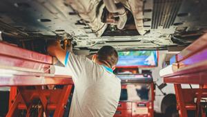 Canada looks to shift auto industry away from U.S.