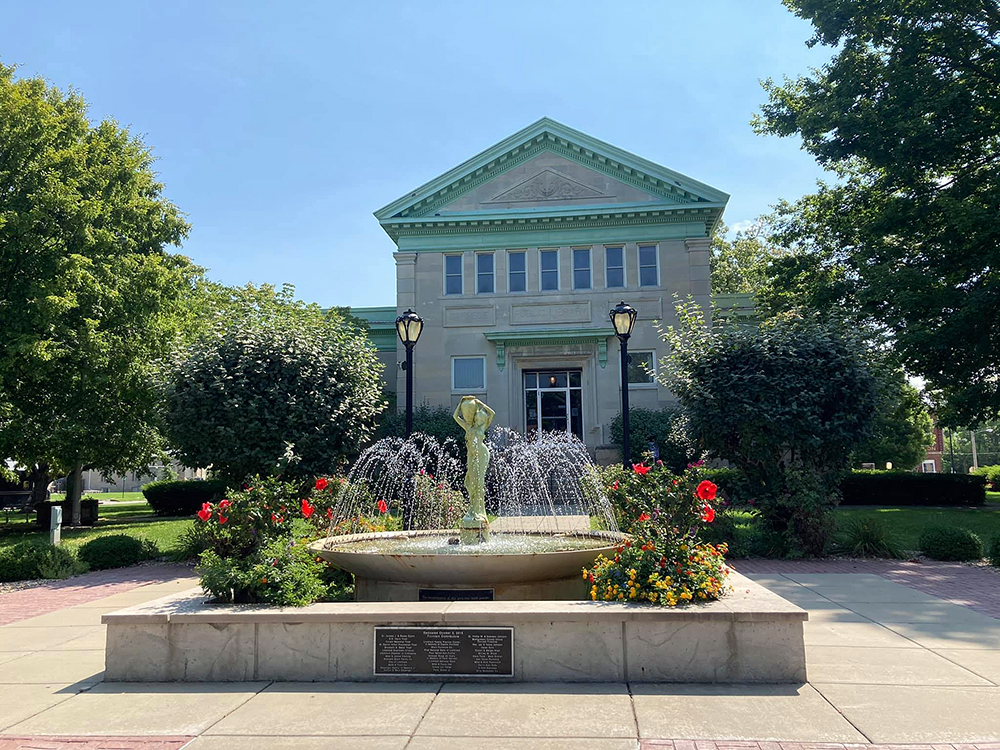 Litchfield Tourism Office