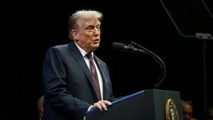 Trump says he will send ICE agents to airports if funding deal doesn't pass