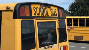 Illinois Quick Hits: Teachers union says CPS to bus students to rally