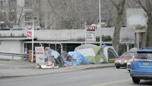 Bill advances to prevent local governments from clearing homeless camps