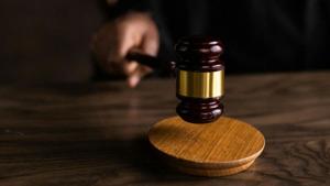 Judge tosses Loevy lawyers’ $600M defamation suit vs ex-marijuana biz partners