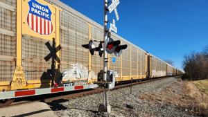 Judge clears tracks for trucker class action against Union Pacific