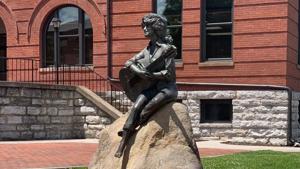 Tennessee leaders remember Dolly Parton