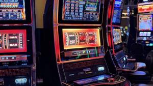 Illinois Quick Hits: Gaming board renews Joliet casino license