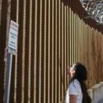 Southwest illegal border crossing reach lowest level for one year in U.S. history