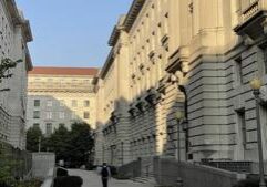 Illinois lawmaker supports EPA rollback; AG opposes