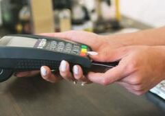 Pritzker: Swipe fee ban works, banking groups, feds push for repeal