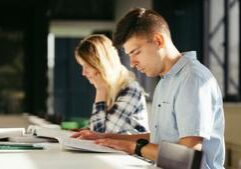 College funding bill draws dissent from big Illinois universities