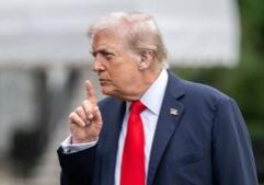 Trump warns Canada over bridge, deal he says will eliminate hockey