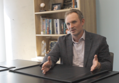 WATCH/EXCLUSIVE: Bill limits governor's emergency powers