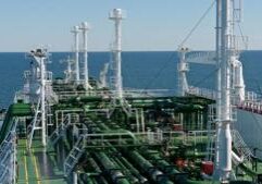 Trump puts spotlight on China, Iran's top oil consumer